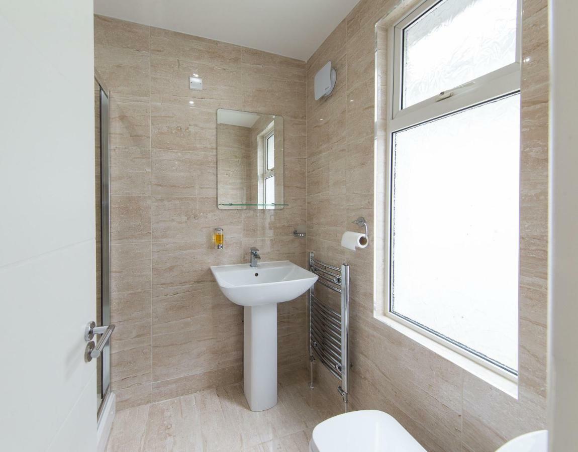 Heathrow-Windsor Guest House Slough Kültér fotó
